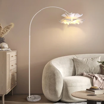 Скандинавский светодиодный торшер кремового цвета для гостиной, диван, прикроватная лампа для спальни, белая креативная атмосфера, стоячая лампа